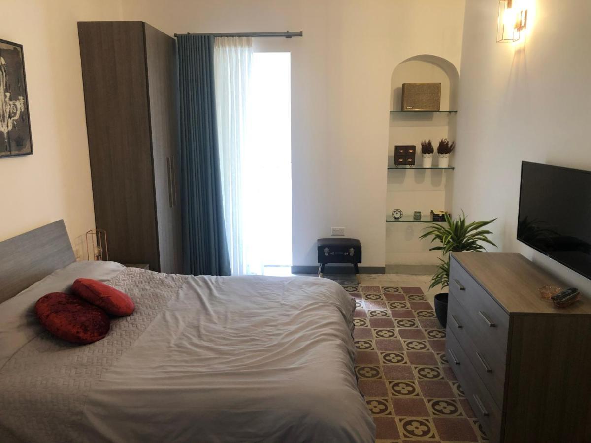 Valletta Retro Apartment ภายนอก รูปภาพ