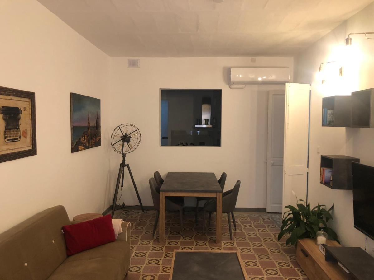 Valletta Retro Apartment ภายนอก รูปภาพ